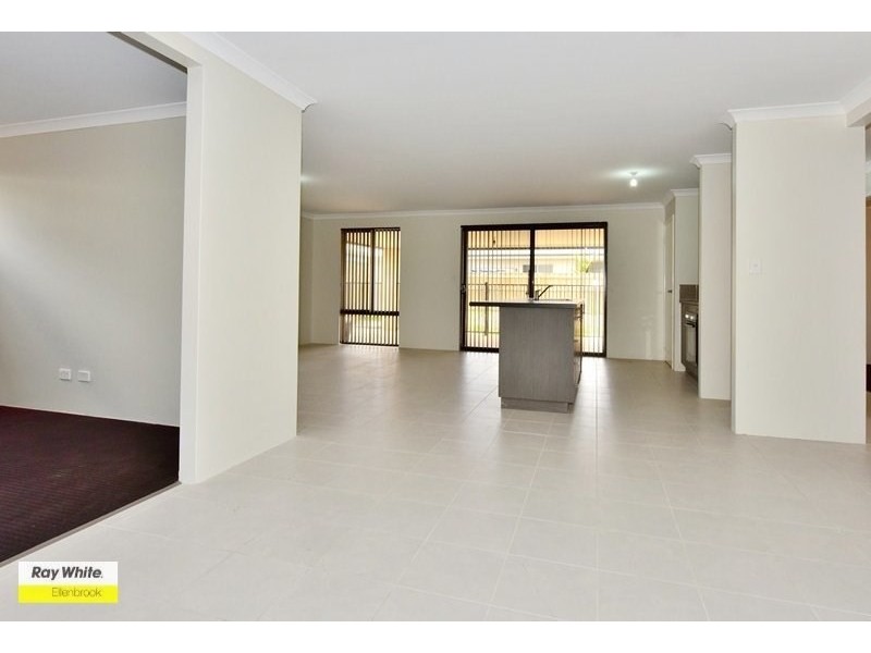 43 Hawthornden Avenue, Ellenbrook WA 6069