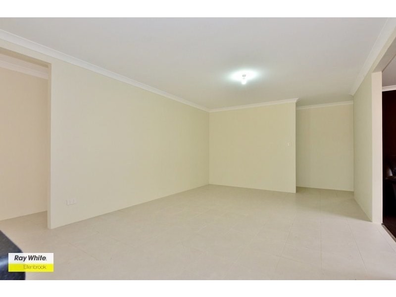 43 Hawthornden Avenue, Ellenbrook WA 6069