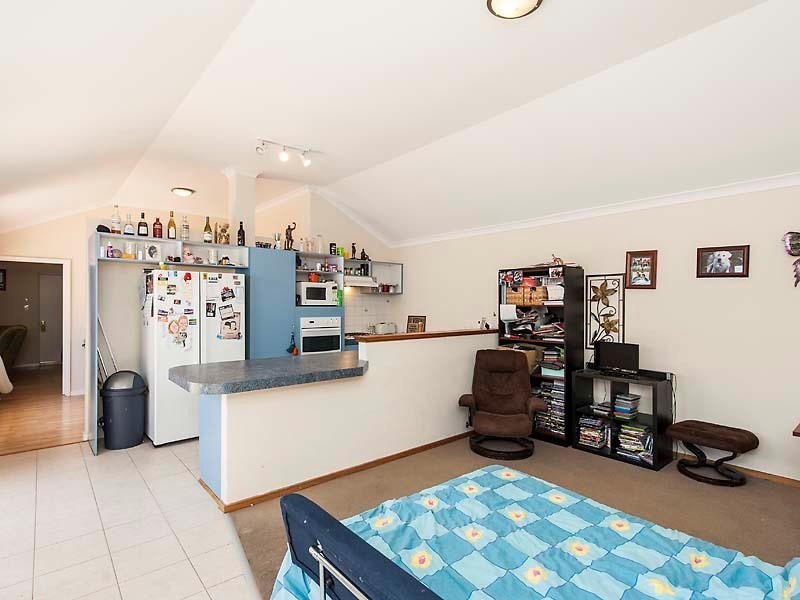 11 Trigger Plant Avenue, Ellenbrook WA 6069