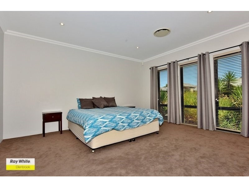 14 Ewens Pass, Ellenbrook WA 6069