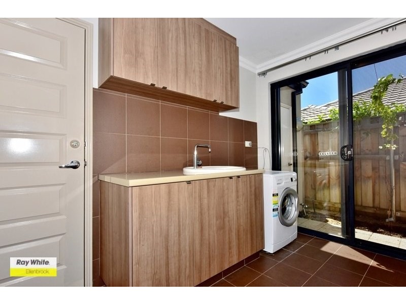 14 Ewens Pass, Ellenbrook WA 6069