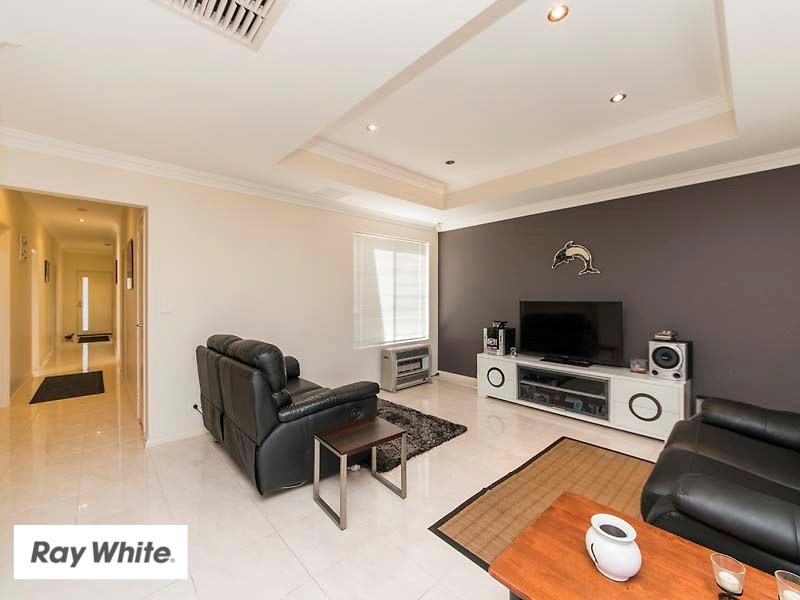 6 Albro Lane, Ellenbrook WA 6069