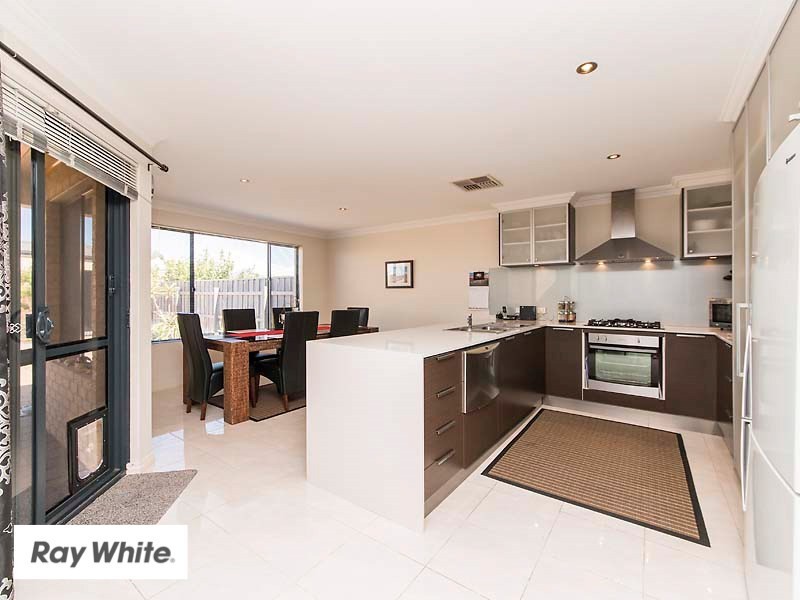 6 Albro Lane, Ellenbrook WA 6069