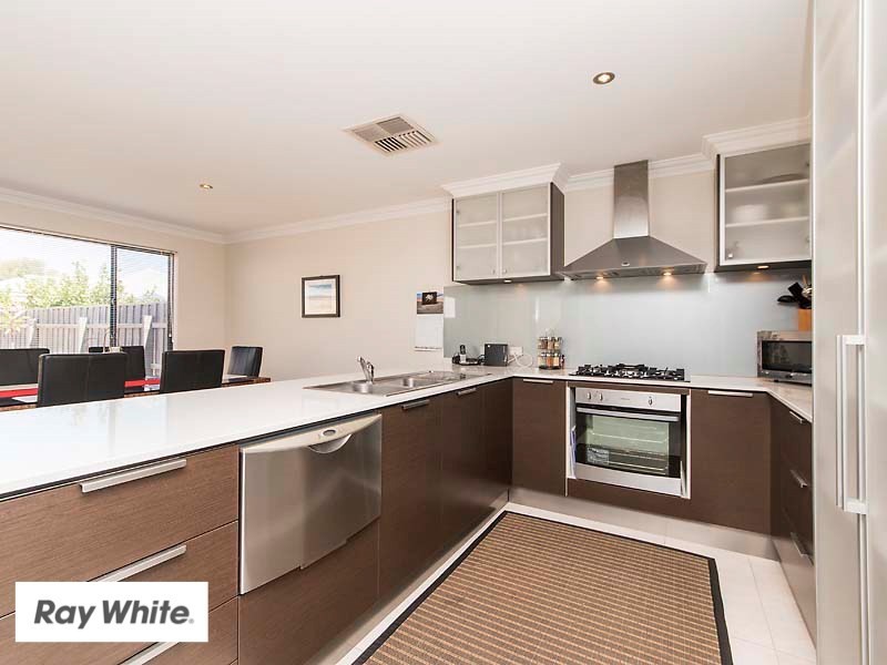 6 Albro Lane, Ellenbrook WA 6069