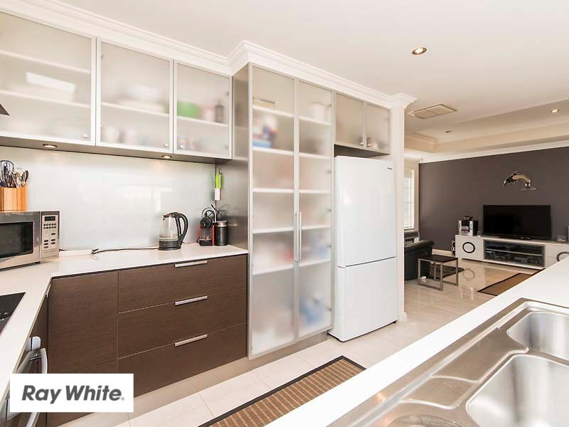 6 Albro Lane, Ellenbrook WA 6069