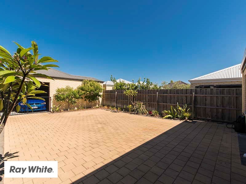 6 Albro Lane, Ellenbrook WA 6069
