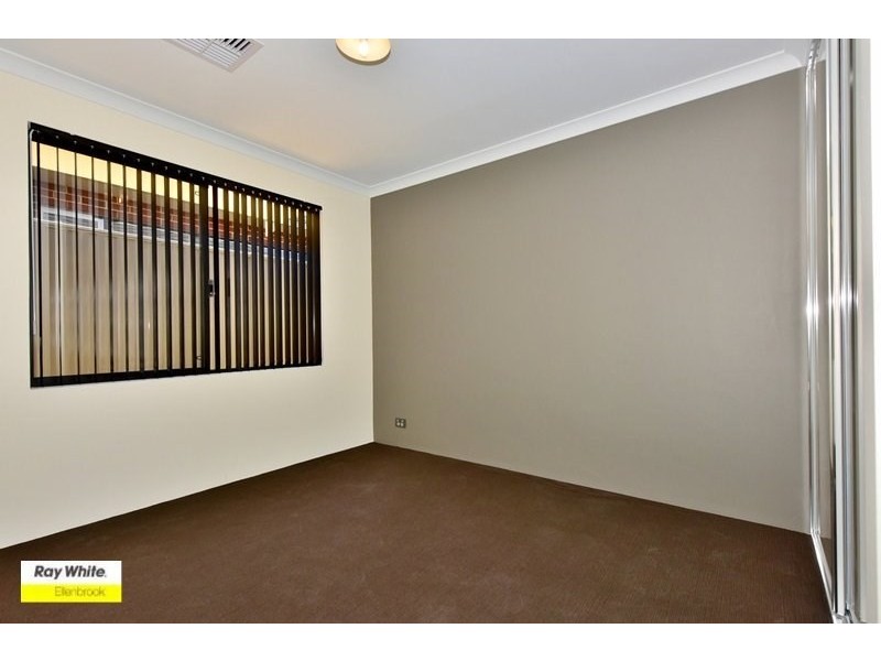 35 Windermere Boulevard, Aveley WA 6069