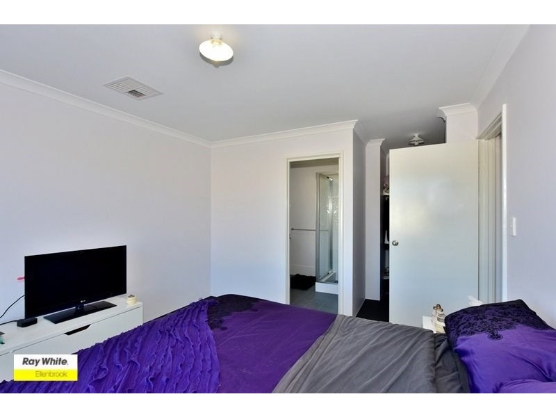 4 Vidalia Drive, Aveley WA 6069