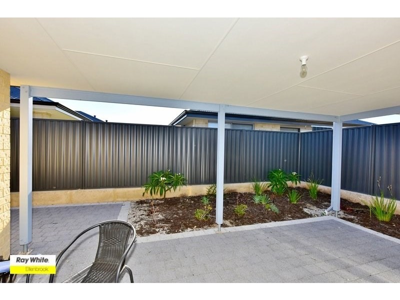 4 Vidalia Drive, Aveley WA 6069