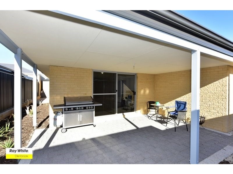 4 Vidalia Drive, Aveley WA 6069