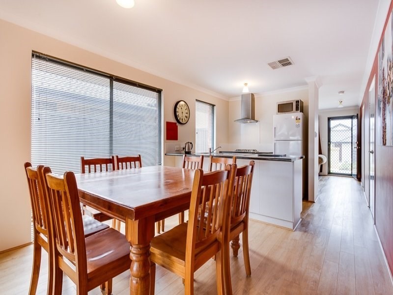 56 Cochrane Loop, Aveley WA 6069