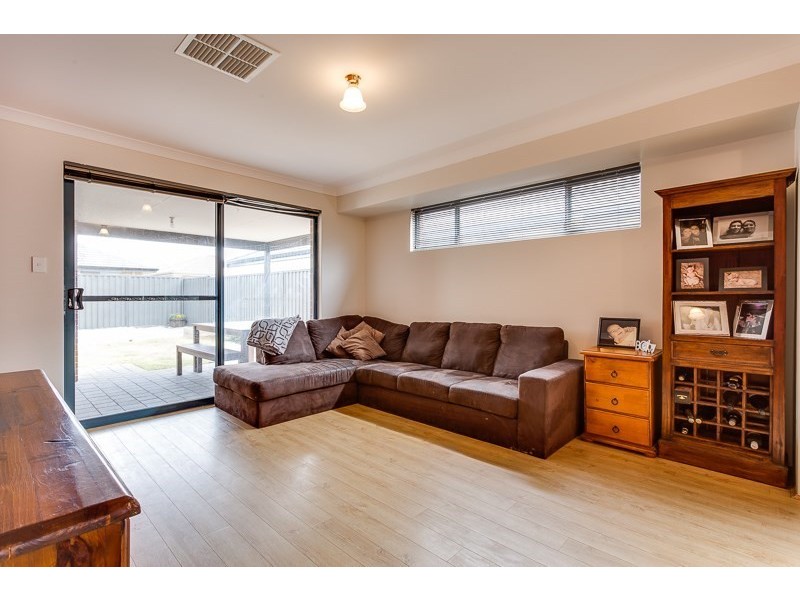 56 Cochrane Loop, Aveley WA 6069