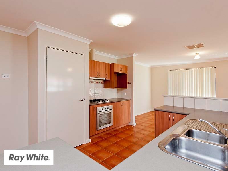 18 Granesse Drive, Ellenbrook WA 6069