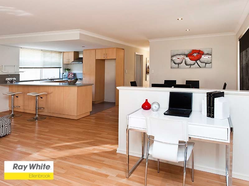 1 Skye Lane, Ellenbrook WA 6069