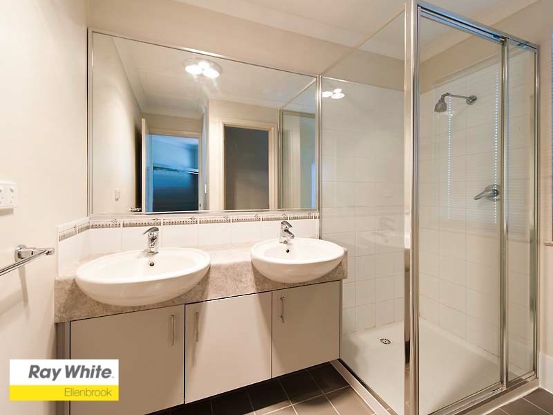 1 Skye Lane, Ellenbrook WA 6069