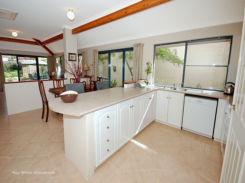 3 Wildflower Circle, Ellenbrook WA 6069
