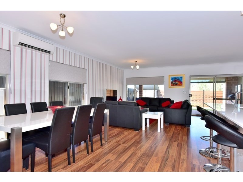 10 Beckett Street, Aveley WA 6069