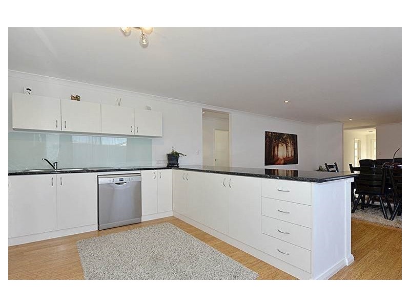 134 Elmridge Parkway, Ellenbrook WA 6069