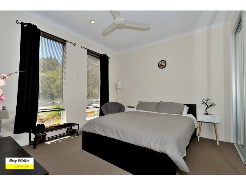 71 Stanbury Crescent, Ellenbrook WA 6069