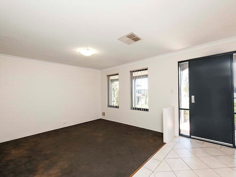 21 Larrawa Circle, Ellenbrook WA 6069