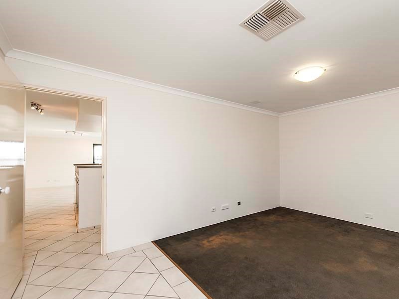 21 Larrawa Circle, Ellenbrook WA 6069