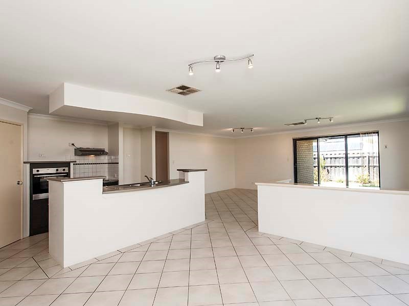 21 Larrawa Circle, Ellenbrook WA 6069