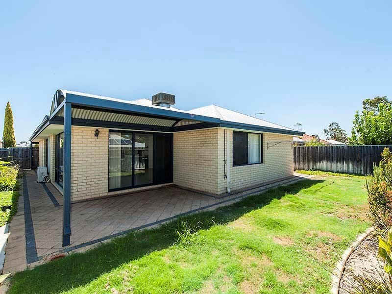 21 Larrawa Circle, Ellenbrook WA 6069