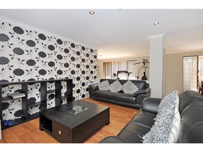 5 Paxton Court, Ellenbrook WA 6069