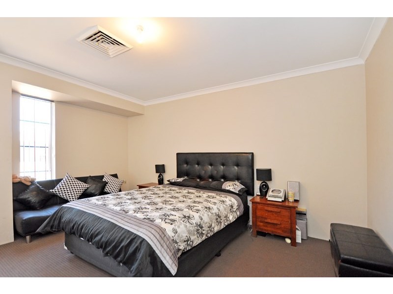 5 Paxton Court, Ellenbrook WA 6069