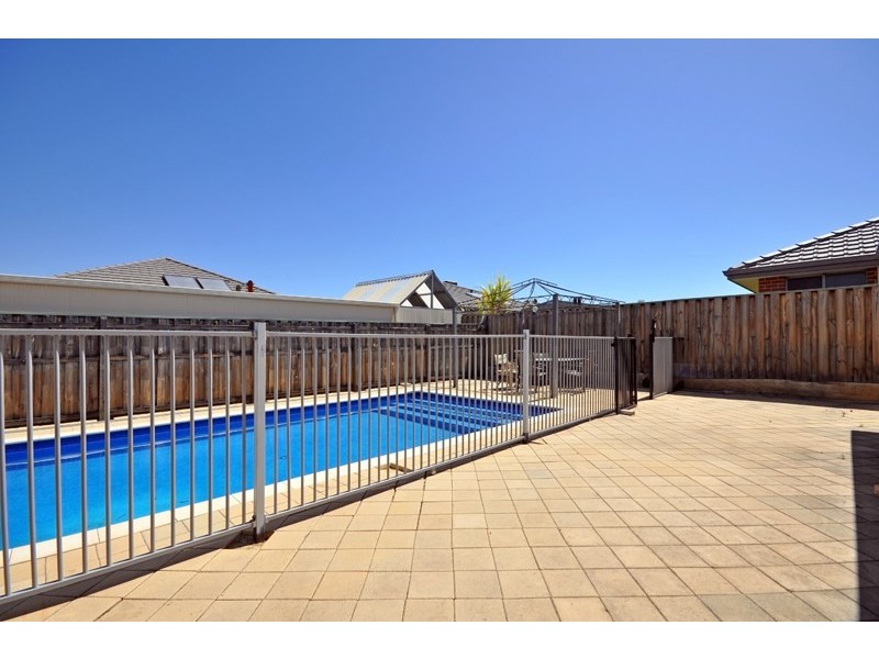 5 Paxton Court, Ellenbrook WA 6069