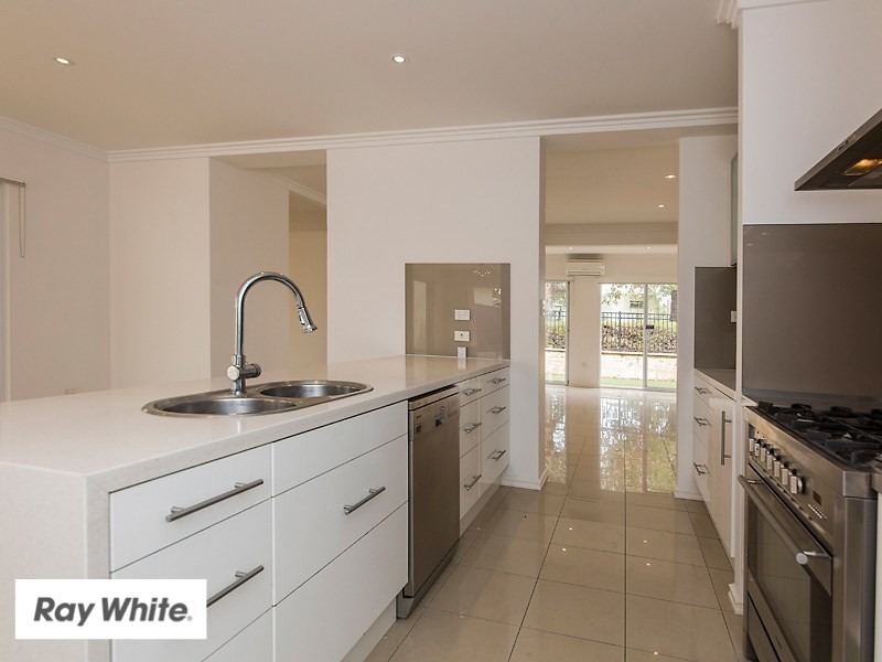 5 Auberge Lane, The Vines WA 6069