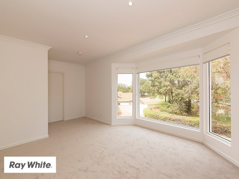 5 Auberge Lane, The Vines WA 6069