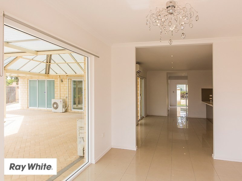 5 Auberge Lane, The Vines WA 6069