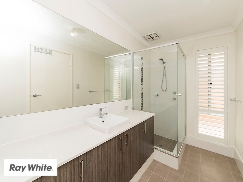 11 Cadogan Outlook, Ellenbrook WA 6069