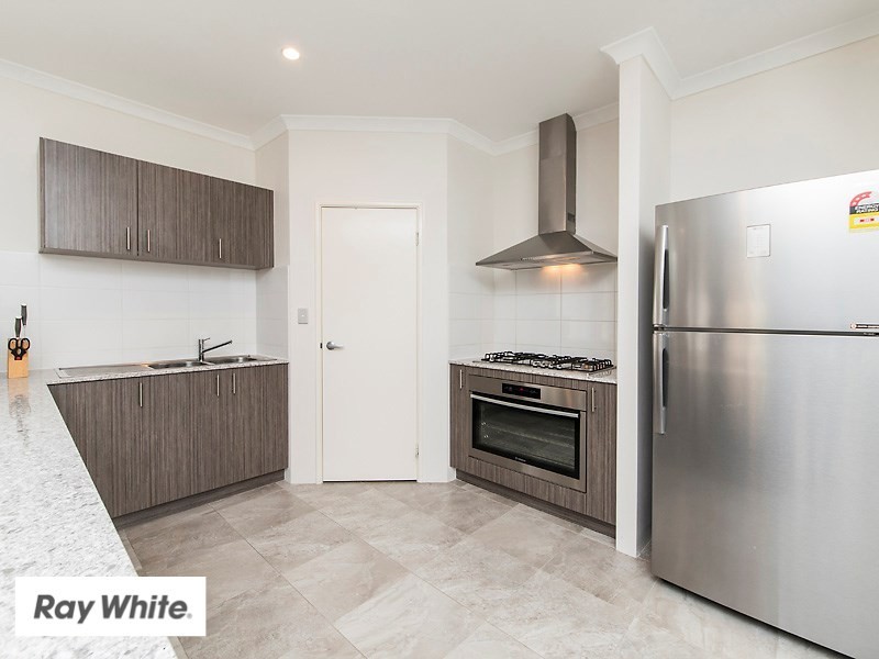 11 Cadogan Outlook, Ellenbrook WA 6069