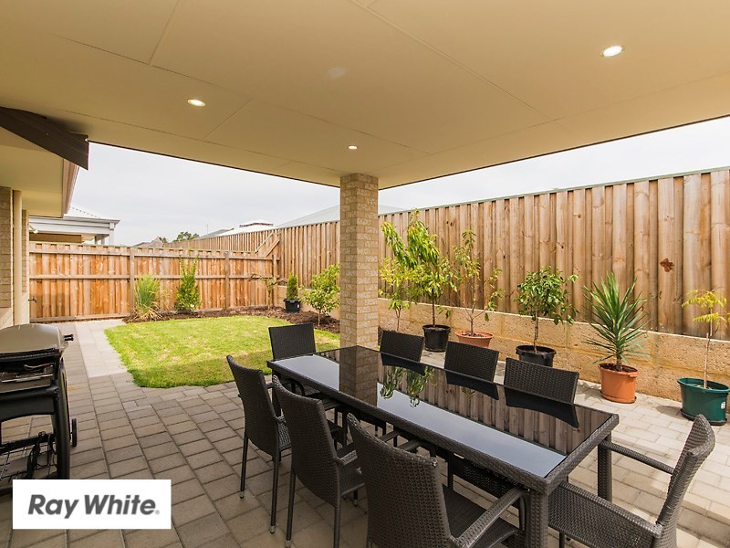 11 Cadogan Outlook, Ellenbrook WA 6069