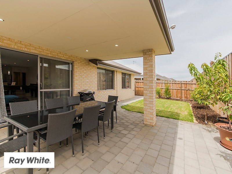 11 Cadogan Outlook, Ellenbrook WA 6069