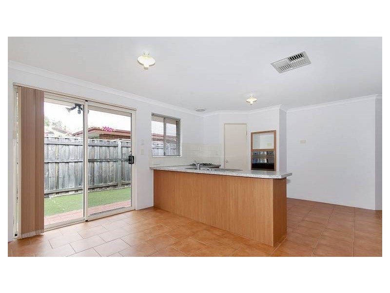 42 Halpin Circle, Ellenbrook WA 6069