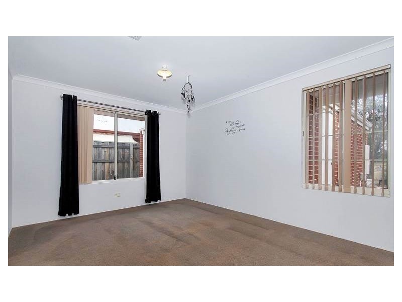42 Halpin Circle, Ellenbrook WA 6069