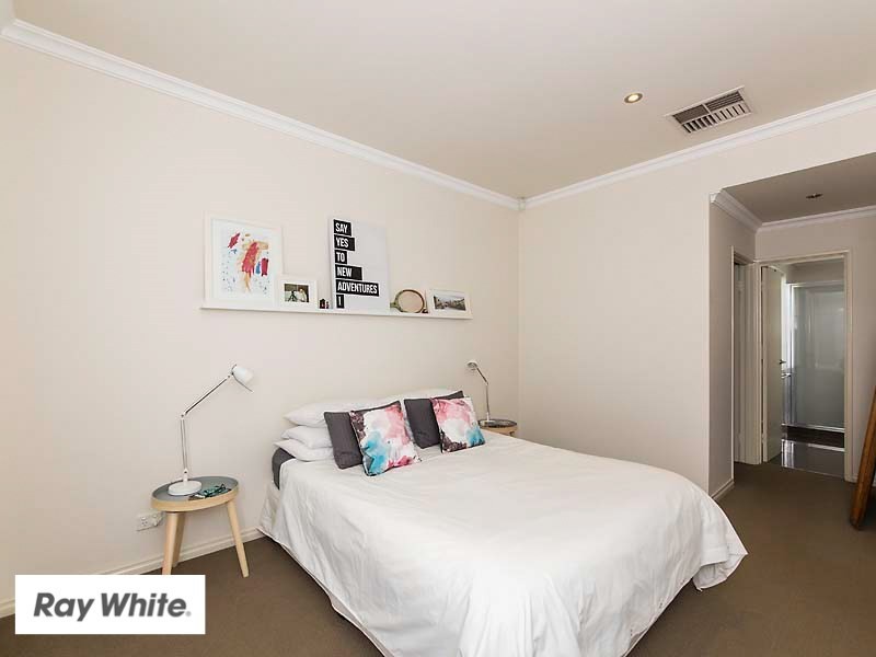 8 Albro Lane, Ellenbrook WA 6069