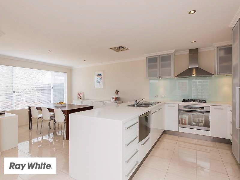 8 Albro Lane, Ellenbrook WA 6069