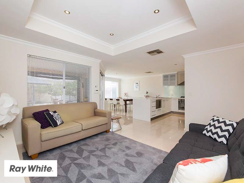 8 Albro Lane, Ellenbrook WA 6069