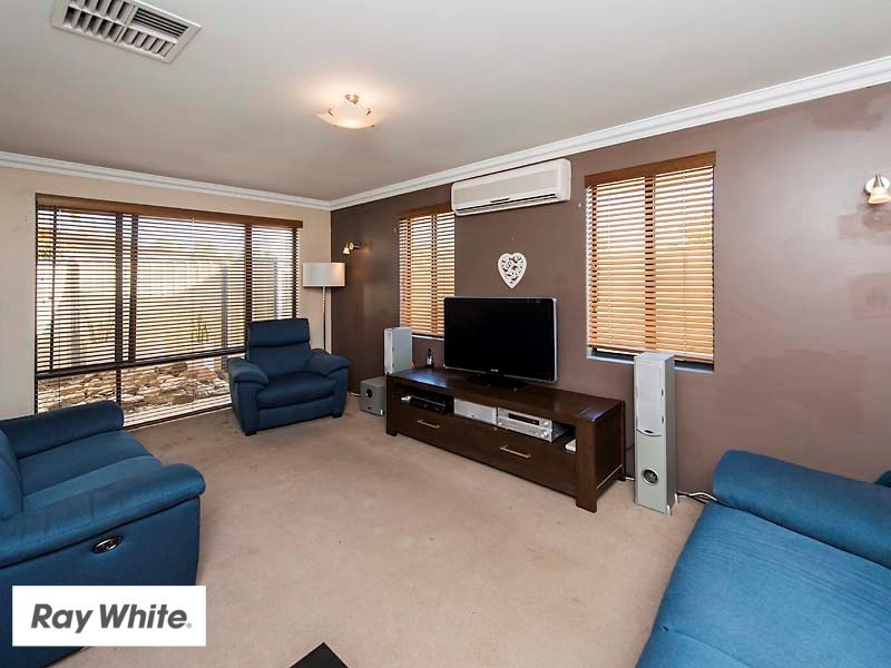 2 Baudin Way, Ellenbrook WA 6069