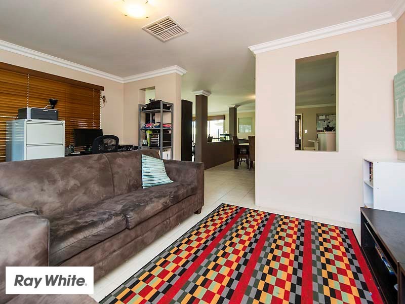 2 Baudin Way, Ellenbrook WA 6069