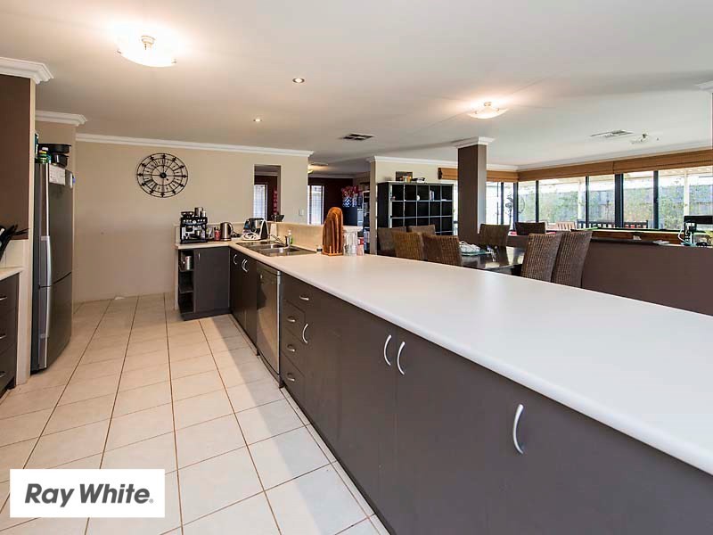 2 Baudin Way, Ellenbrook WA 6069