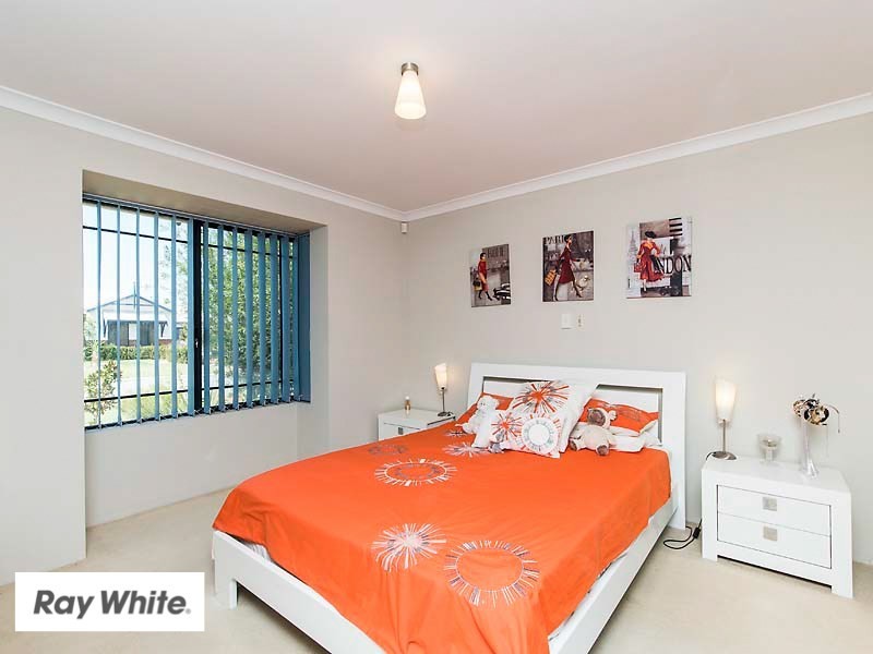 15 Rocklea Crescent, Ellenbrook WA 6069