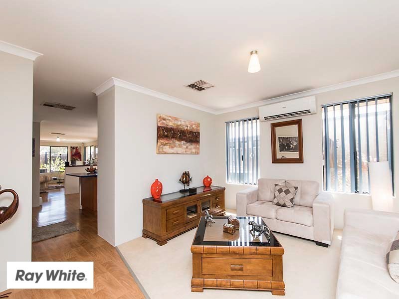 15 Rocklea Crescent, Ellenbrook WA 6069