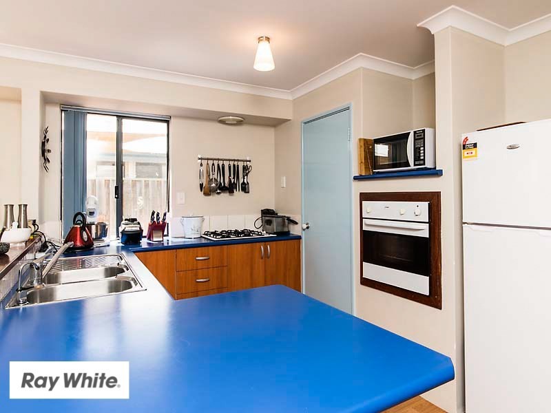 15 Rocklea Crescent, Ellenbrook WA 6069