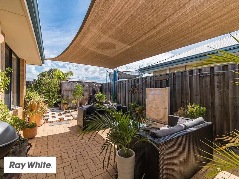 15 Rocklea Crescent, Ellenbrook WA 6069
