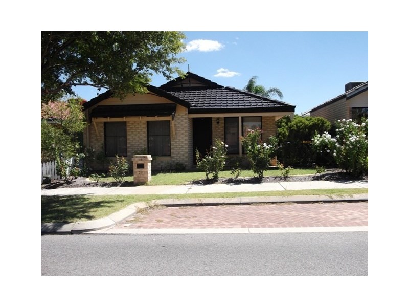 29 Centre Circle, Ellenbrook WA 6069